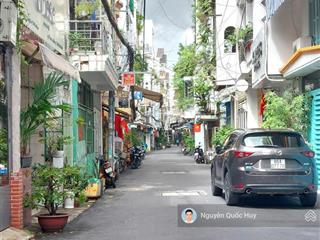 Nhà đẹp 5 tầng sát trường sa  ô tô ngủ nhà  58m2 chỉ 14,x tỷ