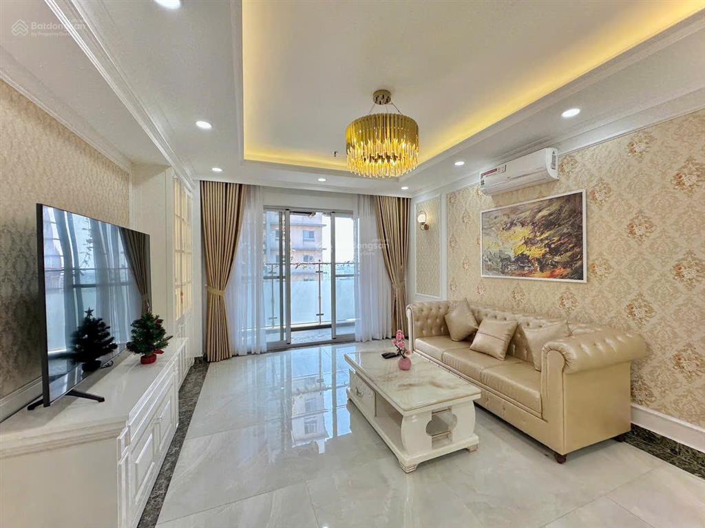 Ch 123m2 full nội thất cao cấp  ngay phú mỹ hưng chỉ 62tr/m2