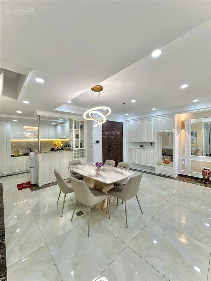 Ch 123m2 full nội thất cao cấp  ngay phú mỹ hưng chỉ 62tr/m2