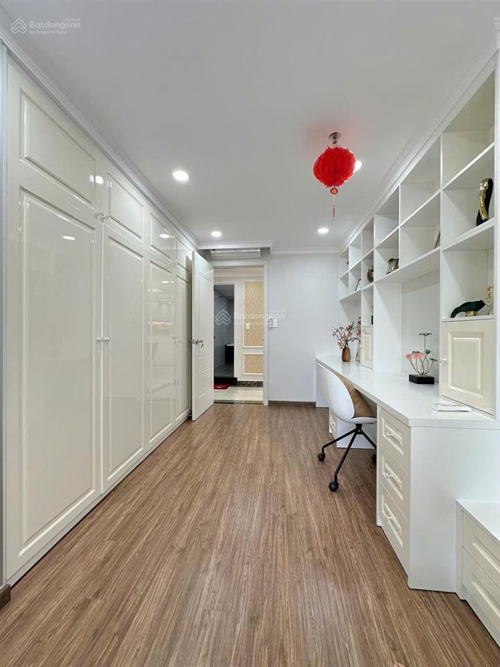 Ch 123m2 full nội thất cao cấp  ngay phú mỹ hưng chỉ 62tr/m2