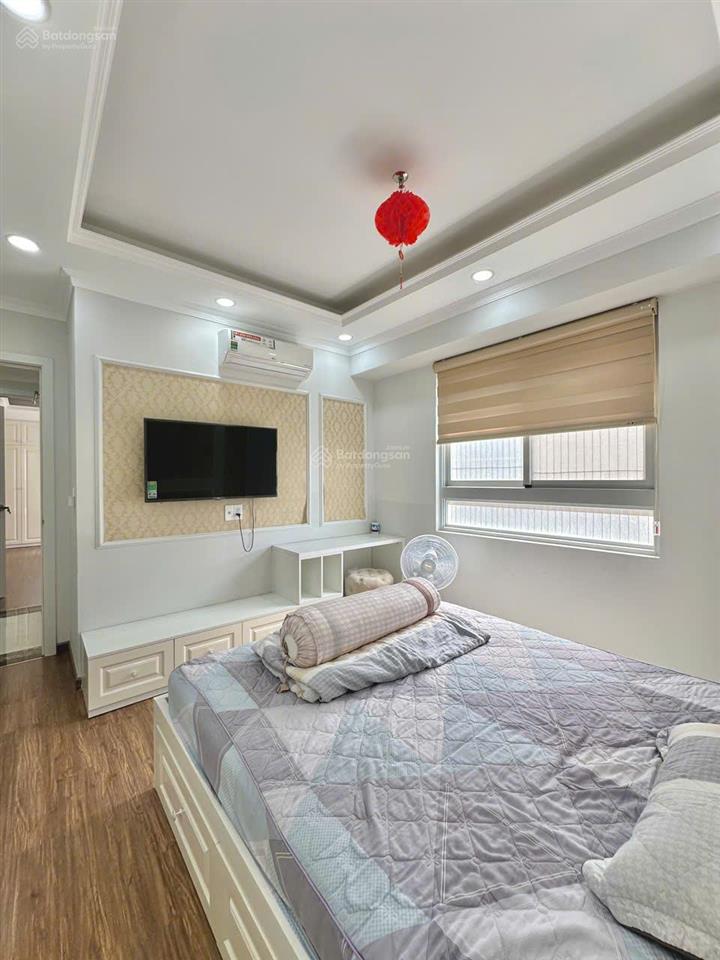 Ch 123m2 full nội thất cao cấp  ngay phú mỹ hưng chỉ 62tr/m2