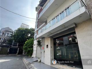 Mt núi thành ngang 6.4m hiếm có  78m2 đất  3 tầng  ngay nhà ga t3.