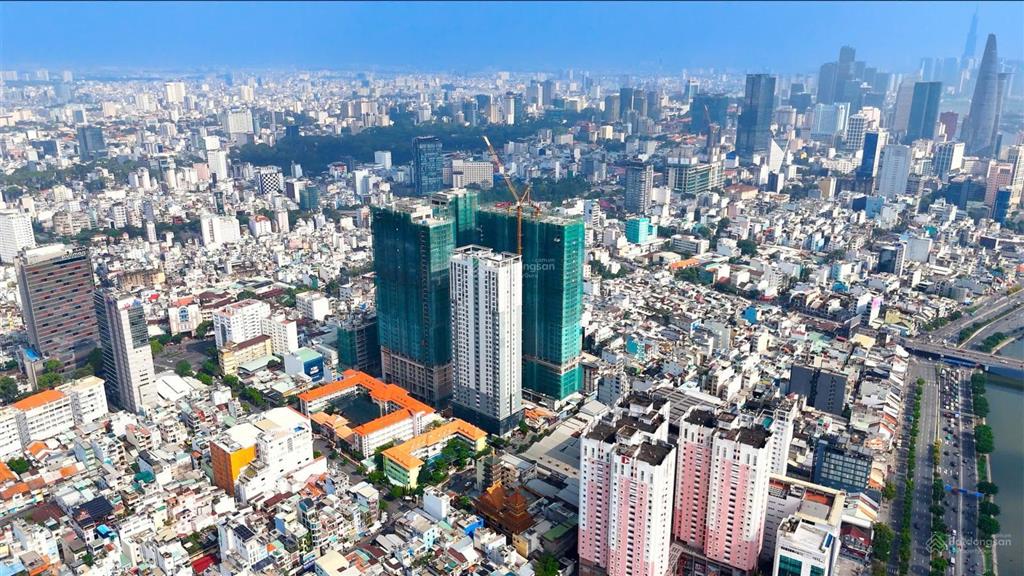 Bán góc 3pn view cv 23/9  bitexco tháp a2. giá 21,5t tỷ.  0909 701 ***