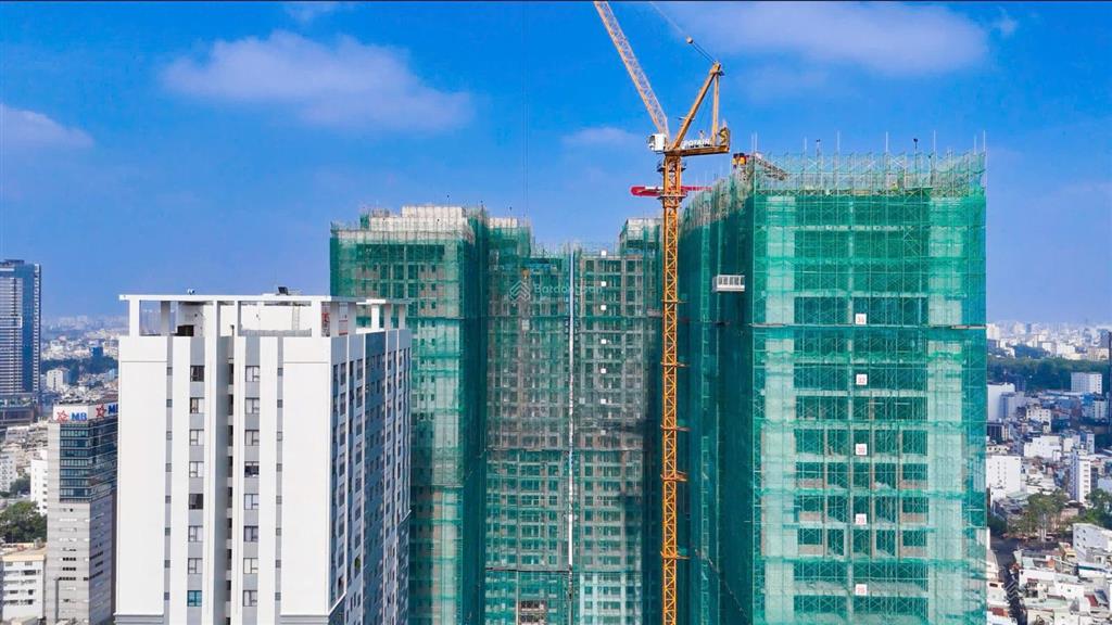 Bán nhanh 3pn diện tích 97m2 tháp a2, căn góc view công viên 23/9 và bitexco. giá 21,5 tỷ