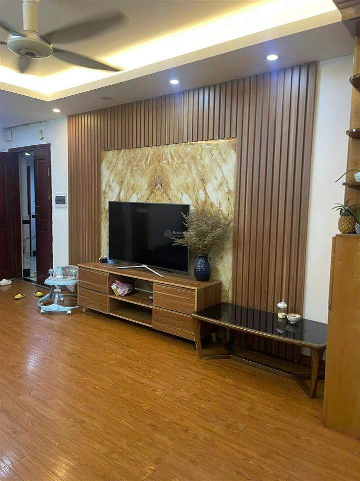 Chính chủ bán cc gemek tower, 4,35 tỷ, 69m2, 2pn, 2wc, pháp lý sổ đỏ cất két , tại hoài đức, hà nội