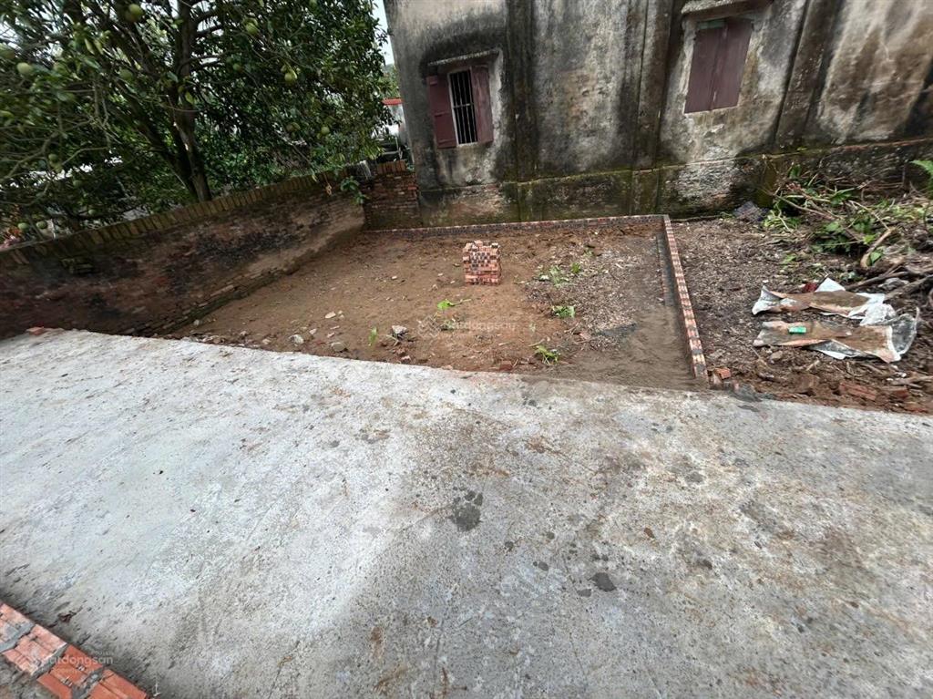 Cần bán gấp 42m2 đất đẹp cách 200m ra đường ỷ lan giá hơn 2 tỷ