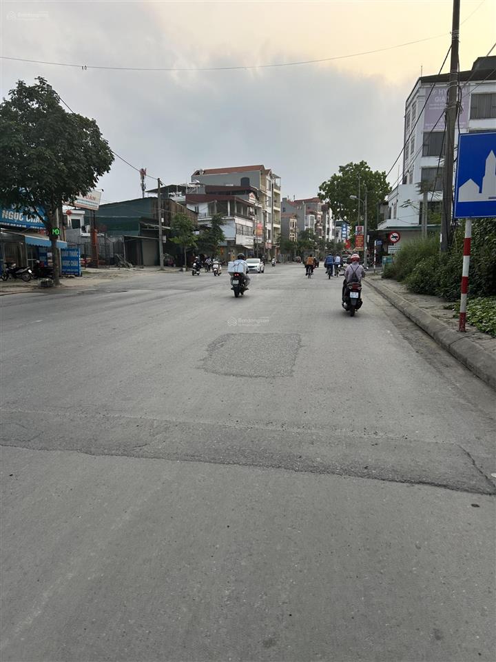 Cần bán gấp 42m2 đất đẹp cách 200m ra đường ỷ lan giá hơn 2 tỷ