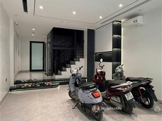 Bán nhà đội cấn, gara ô tô, ngõ thông, 7t x mt5.2 x 58m2, xây mới bề thế, thang máy, nội thất vip