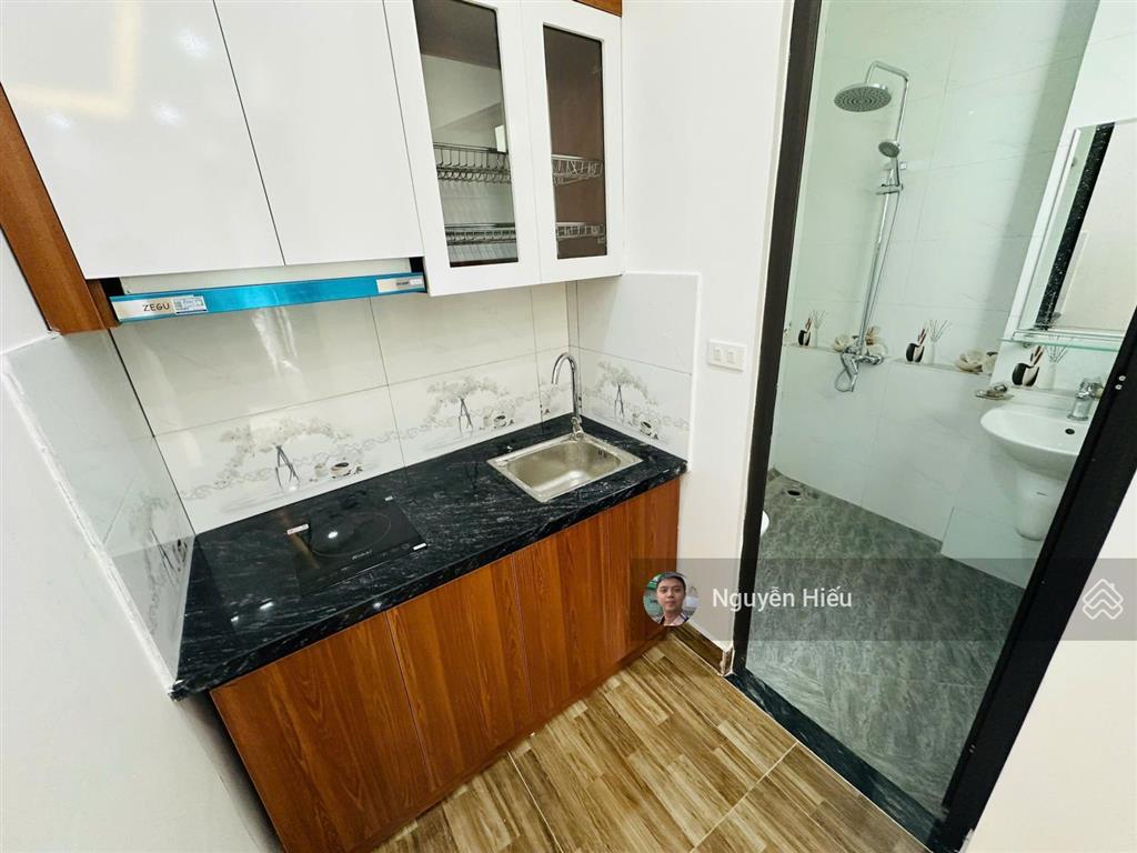 Cho thuê phòng 89 phan kế bính, ban công, khép kín, 30m2, full đồ, k giới hạn người ở, 4.x triệu