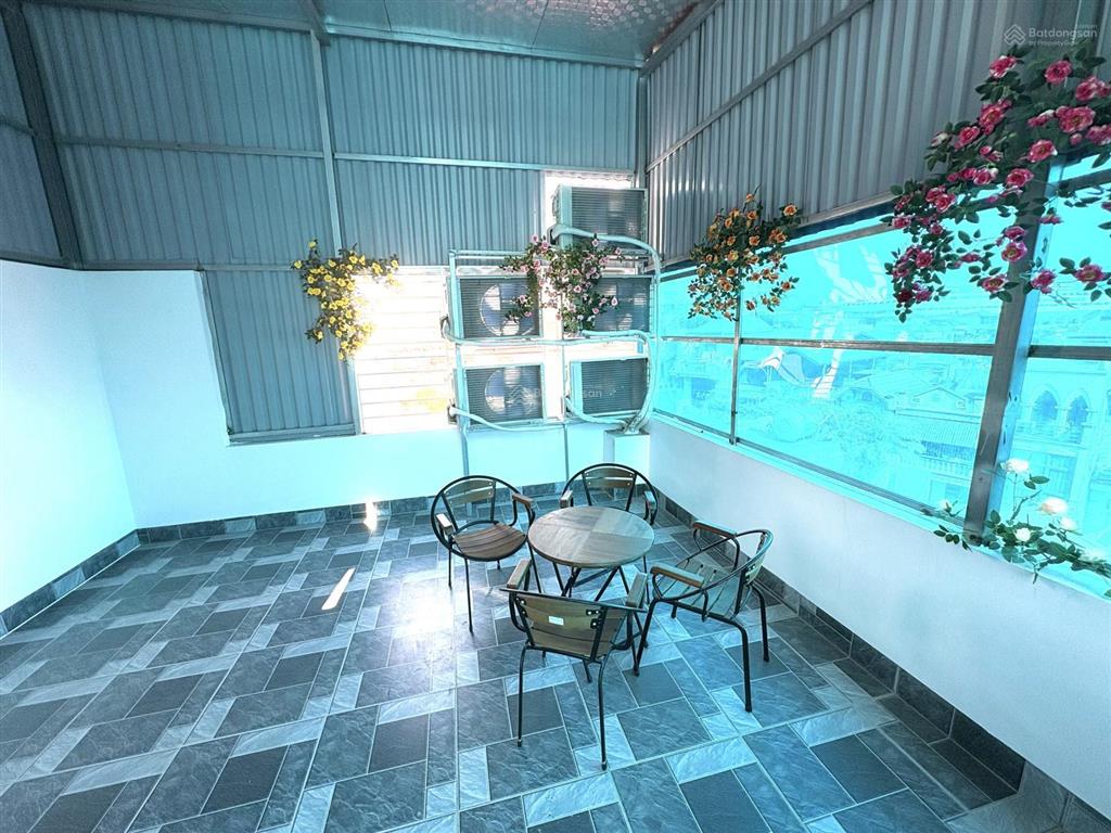 Cho thuê nhà 6 tầng thang máy, 7 ngủ, full nội thất cao cấp, ở ngay, nhà mới xây
