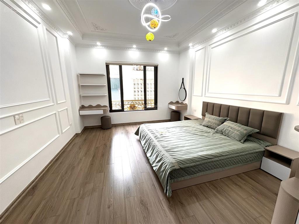 Cho thuê nhà 6 tầng thang máy, 7 ngủ, full nội thất cao cấp, ở ngay, nhà mới xây