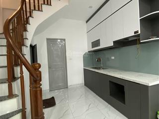 Siêu phẩm la phù  hơn 4 tỷ có nhà 5 tầng mới tinh  sát vách geleximco