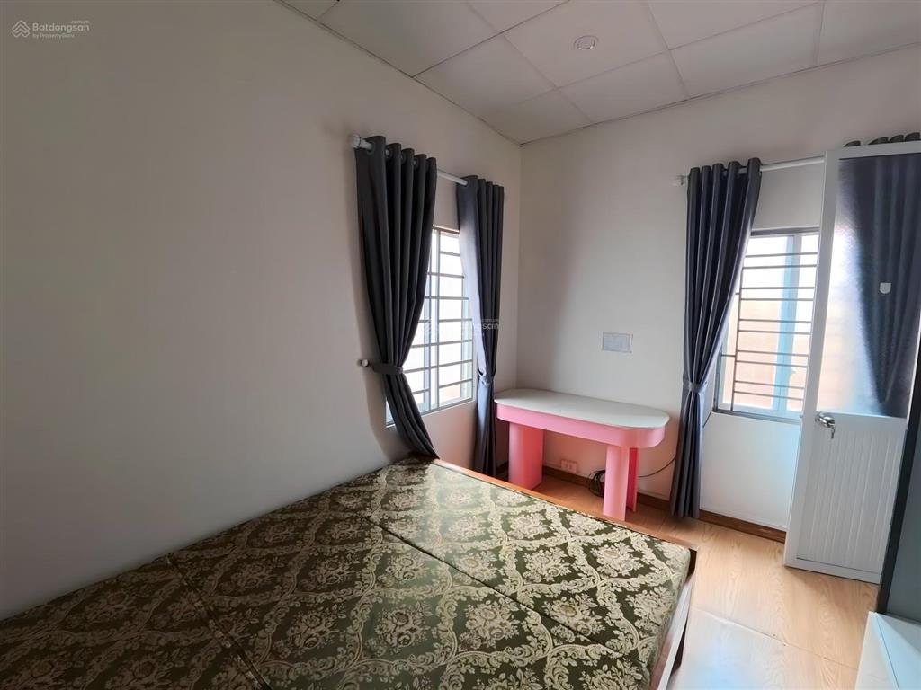 2. x tỷ có ngay nhà 2 tầng vị trí thuận tiện, sổ đỏ pháp lý đầy đủ, đang có khách thuê dài hạn