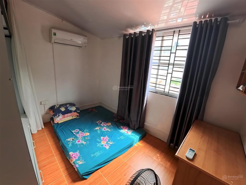 2. x tỷ có ngay nhà 2 tầng vị trí thuận tiện, sổ đỏ pháp lý đầy đủ, đang có khách thuê dài hạn