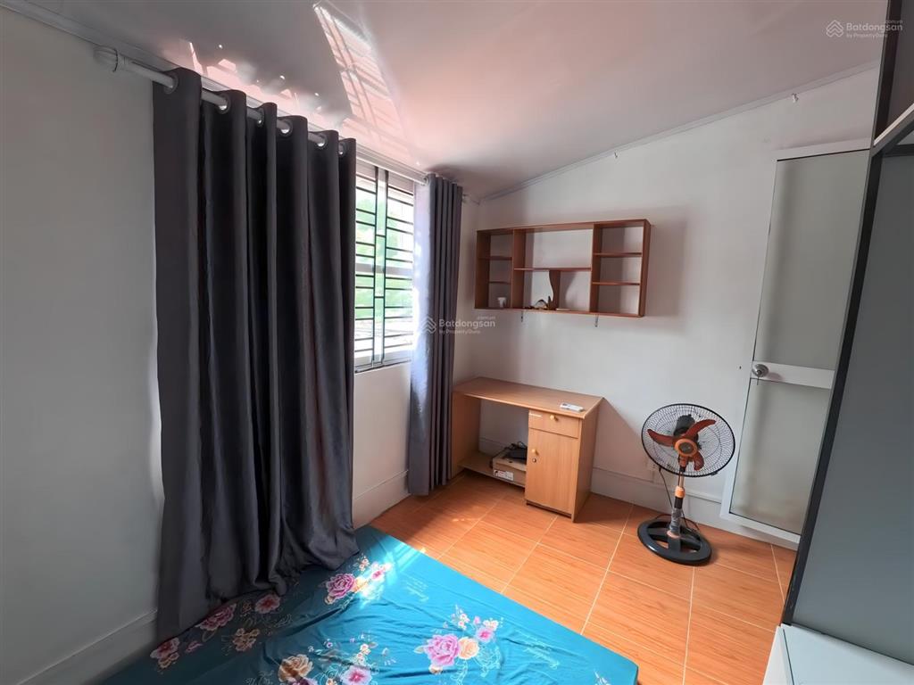 2. x tỷ có ngay nhà 2 tầng vị trí thuận tiện, sổ đỏ pháp lý đầy đủ, đang có khách thuê dài hạn