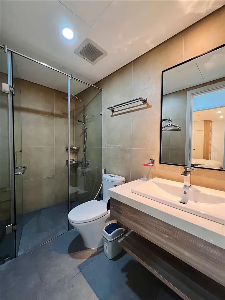 Cho thuê căn hộ cao cấp the minato residence tầng cao view đẹp, full nội thất