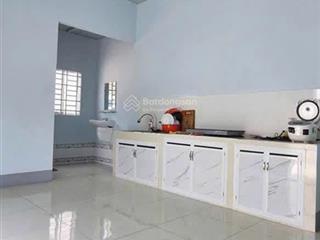 Chính chủ tui cần bán gấp căn nhà vườn ở gần chợ quy đức cầu ông thìn vào, shr chủ 1ty050