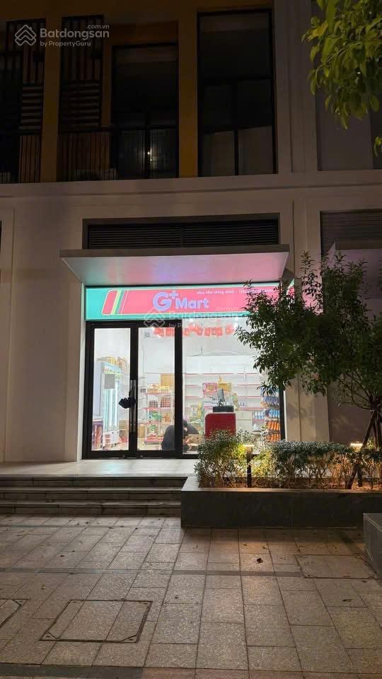 Shop khối đế 2 tầng sở hữu lâu dài 3,9 tỷ, chiều cao 7m, tiếp cận 12.000 cư dân.  0919 561 ***