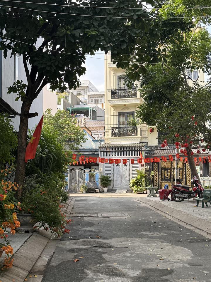 Nhà bán view công viên gò vấp  hẻm xe tải  khu dân trí cao