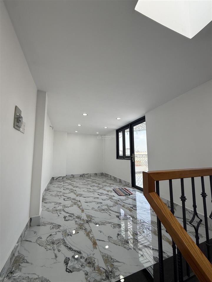 Mới xây cổ điển pha hiện đại  ngang hiếm hơn 7m quang trung gò vấp