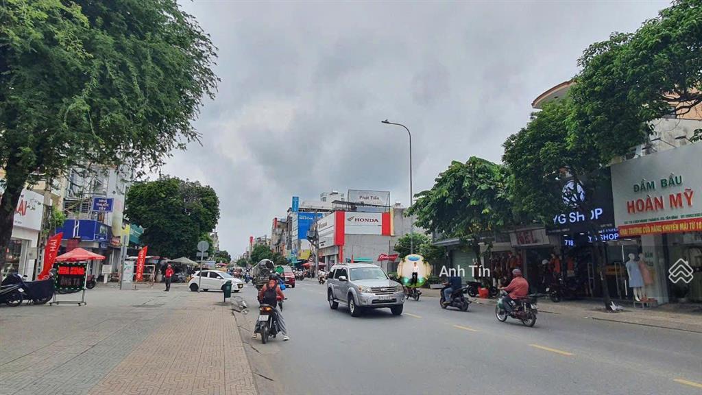 Mtkd cách mạng tháng 8 q.tân bình , dt 4m x 20m ( 79m2 hết lộ giới ) 2 tầng , giá chỉ 23,3 tỷ tl