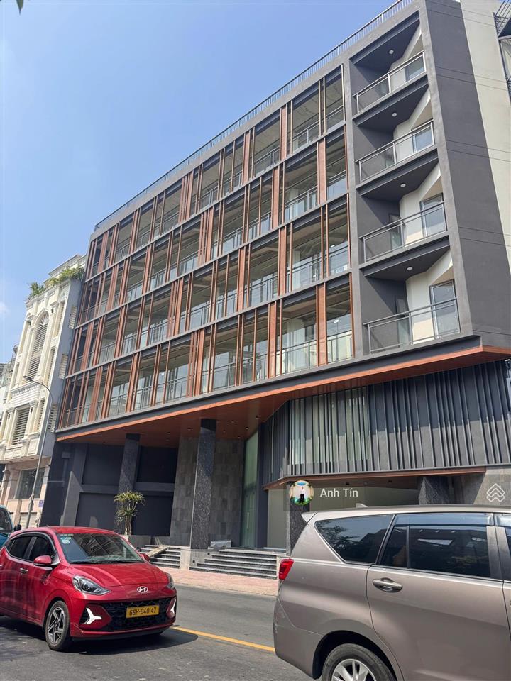 Dt 14m x 21m (282m2) tòa nhà văn phòng 5 tầng ,mặt tiền ngay nguyễn sơn khu họ lê , giá chỉ 45 tỷ