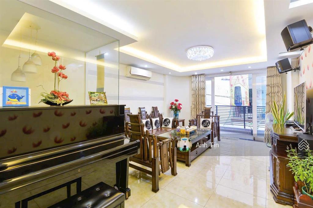 Giá rẻ duy nhất ! dt 7m x 13m , hxh hoàng việt  út tịch , nhà 3 tầng , giá chỉ 14,2 tỷ còn tl