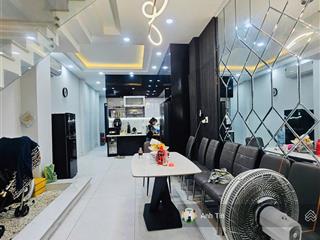 Mặt tiền ngay lê văn sỹ  trần quốc thảo q.3, dt 4,7m x 16m, 6 tầng  thang máy, giá chỉ 29,9 tỷ