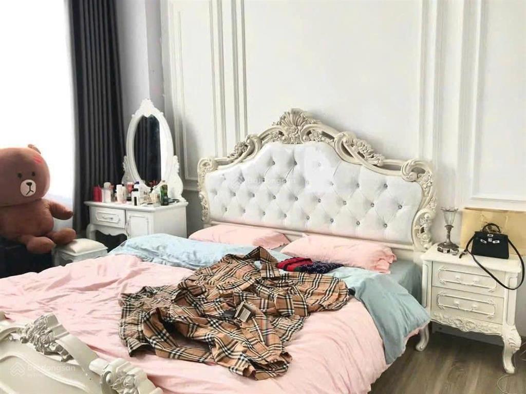 Nhà 1 trệt 2 lầu, hiệp bình phước, giá 6,5 tỷ