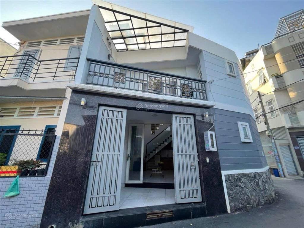Nhà 1 trệt 1 lầu, ngay hoàng diệu 2, hẻm xe hơi, giá 4,6 tỷ