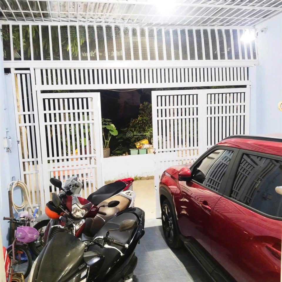 Nhà 1 trệt 1 lầu, gần ubnd phường linh đông, hxh, giá 5,6 tỷ.