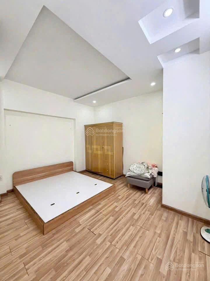 Nhà 1 trệt 2 lầu, khu dân cư hồng long, ql13, giá 6,5 tỷ.
