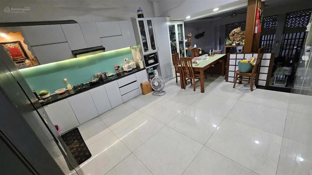 Nhà 1 trệt 3 lầu, khu bên sông, hiệp bình chánh, giá 8,1 tỷ.