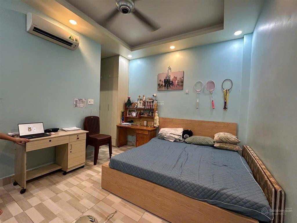 Nhà 1 trệt 2 lầu, ngay kdc hồng long, ql13, giá 7,5 tỷ.