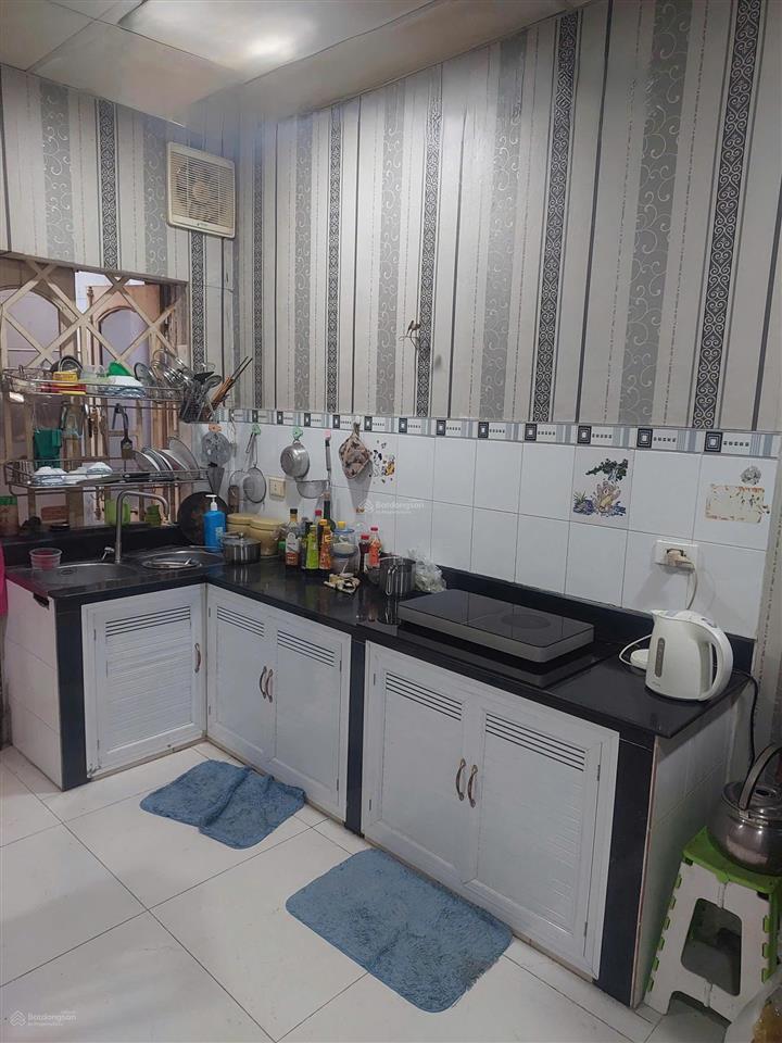 Nhà 1 trệt 1 lửng, đường số 11, linh trung, hẻm xe hơi, giá 4,5 tỷ.
