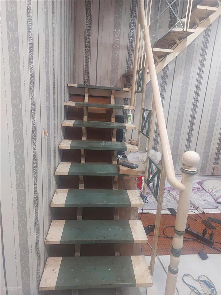 Nhà 1 trệt 1 lửng, đường số 11, linh trung, hẻm xe hơi, giá 4,5 tỷ.
