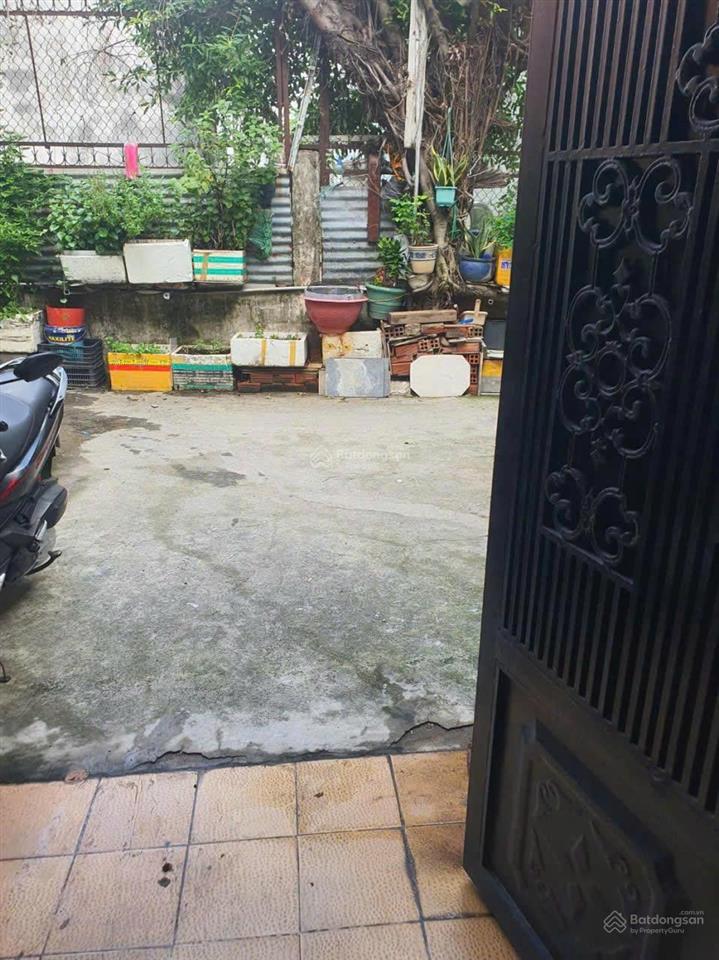 Nhà 1 trệt 1 lầu, ql13, đối diện vạn phúc city, giá 4,5 tỷ