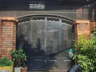 Nhà 1 trệt 1 lầu, ql13, đối diện vạn phúc city, giá 4,5 tỷ