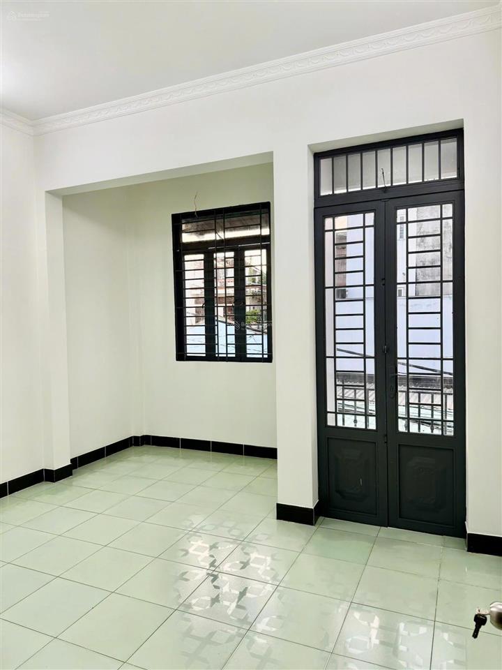 Nhà 1 trệt 1 lầu, đường số 6, linh tây, hẻm thông, giá 4,5 tỷ.