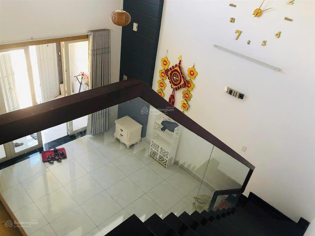 Nhà 1 trệt 1 lầu, đường số 8, linh trung, hẻm xe hơi, giá 4,6 tỷ.