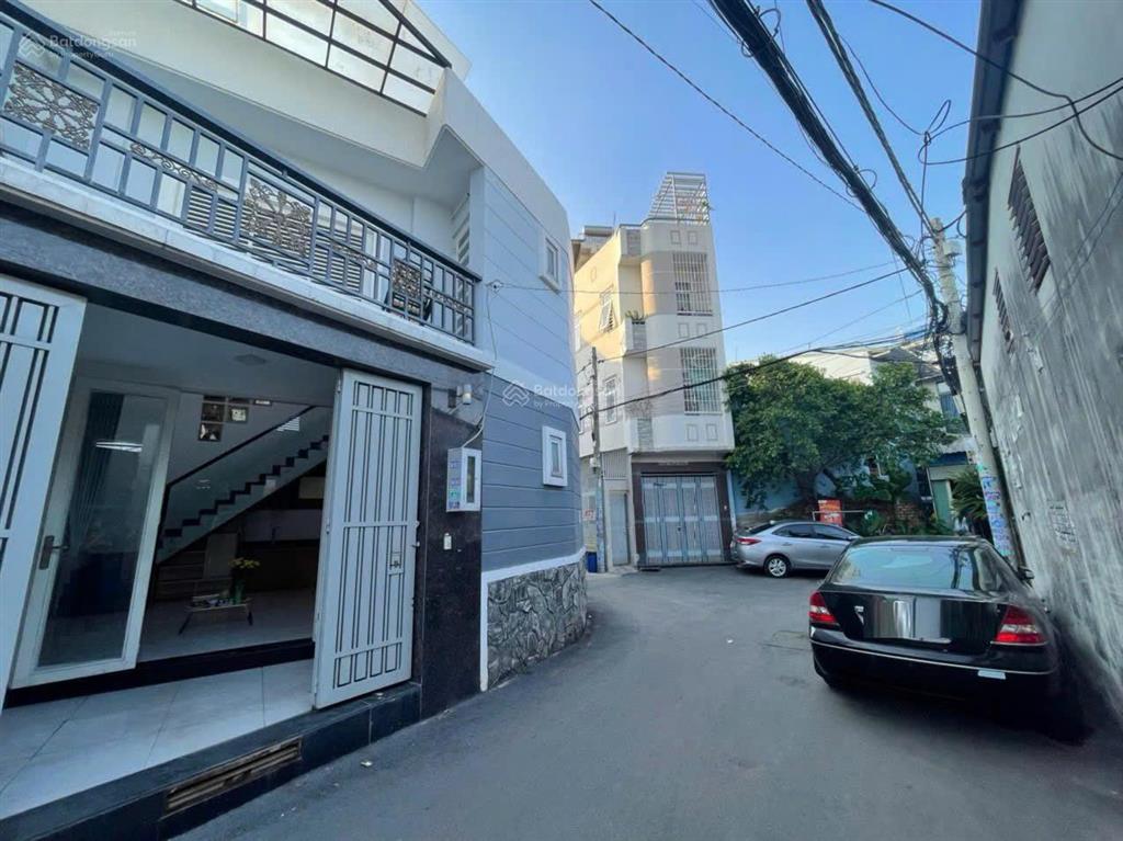 Nhà 1 trệt 1 lầu, đường số 8, linh trung, hẻm xe hơi, giá 4,6 tỷ.