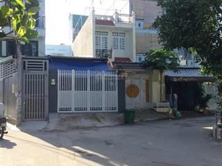 Nhà 1 trệt 1 lầu, đường số 4, đối diện khu đô thị vạn phúc city, giá 7,3 tỷ.