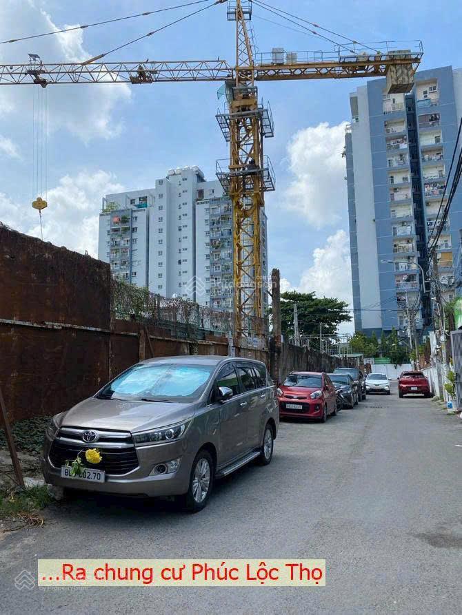 Đất 2 mặt hẻm đường số 10, linh trung, giá 5,2 tỷ.