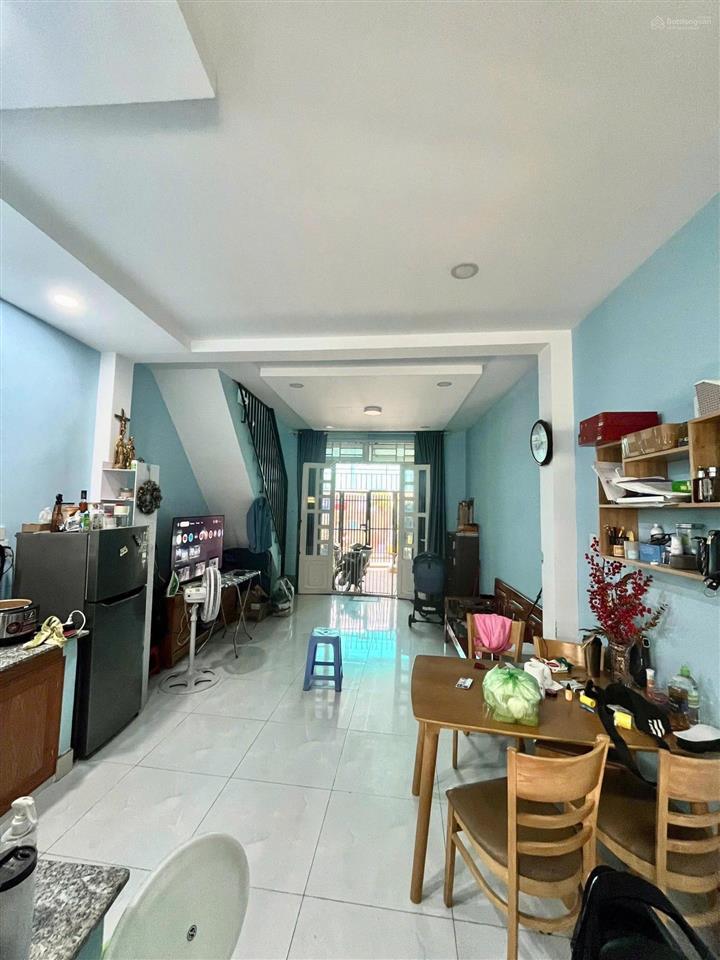 Nhà 1 trệt 1 lầu, ql13, kế khu dân cư hồng long, giá 5,35 tỷ.