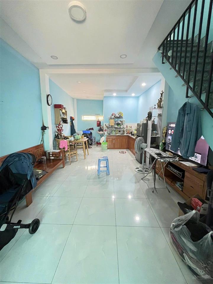 Nhà 1 trệt 1 lầu, ql13, kế khu dân cư hồng long, giá 5,35 tỷ.