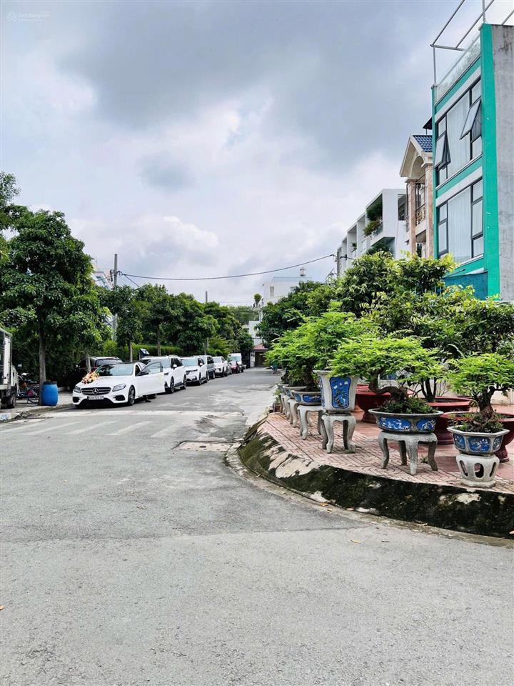 Nhà 1 trệt 2 lầu, kdc vạn xuân, tam bình, giá 6,4 tỷ