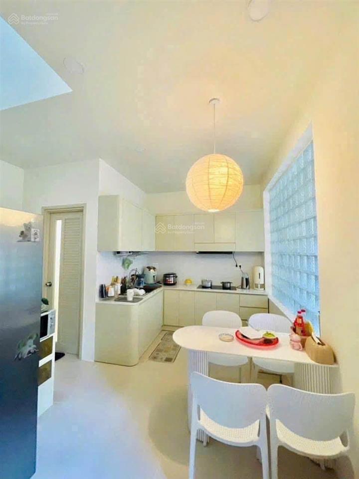 Chủ siêu ngợp, bán gấp, nhà 1 trệt 1 lầu, cách mặt tiền tô ngọc vân chỉ 50m, giá 6,95 tỷ