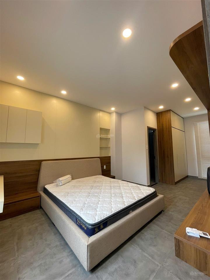 Siêu phẩm, nhà 3 tầng, cách mặt tiền phạm văn đồng, linh tây chỉ 50m, giá 7,8 tỷ