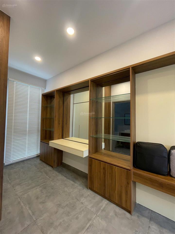 Siêu phẩm, nhà 3 tầng, cách mặt tiền phạm văn đồng, linh tây chỉ 50m, giá 7,8 tỷ