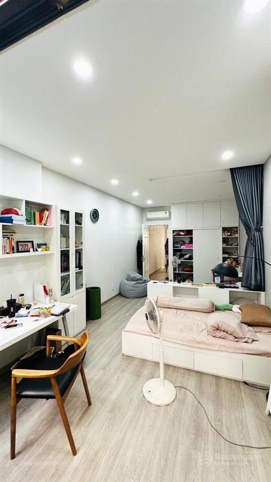 Hiếm! nhà quận 3, hxh lê văn sỹ, 92m² (ngang 4.3m), đang cho thuê 18tr, chỉ 11.5 tỷ tl